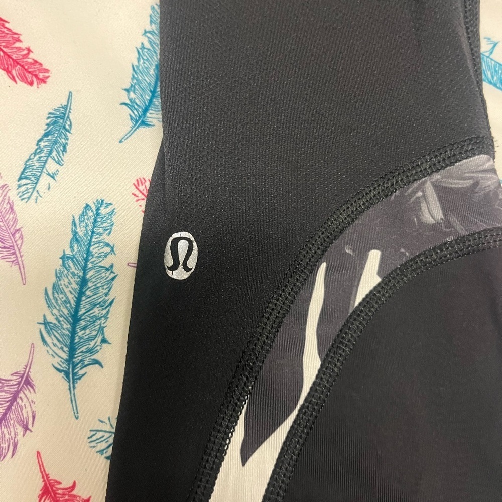 Lululemon Capri Leggings - Picture 6 of 6